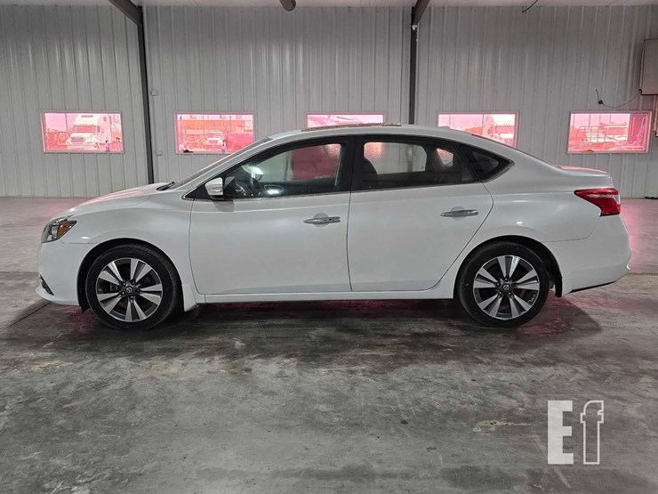 2017-nissan-sentra-image-5