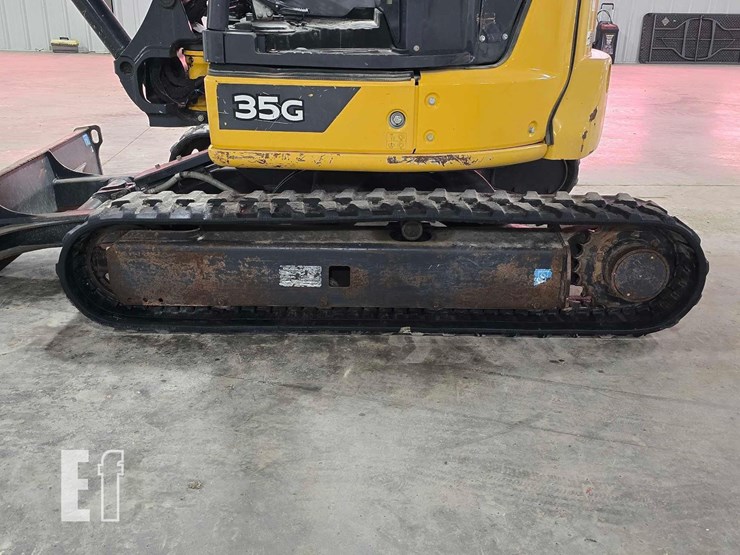2021-deere-35g-image-28