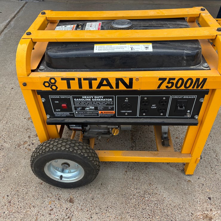 2005 TITAN 7500M