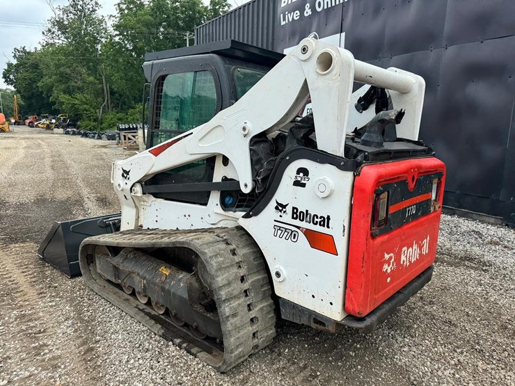 2021-bobcat-t770-image-4