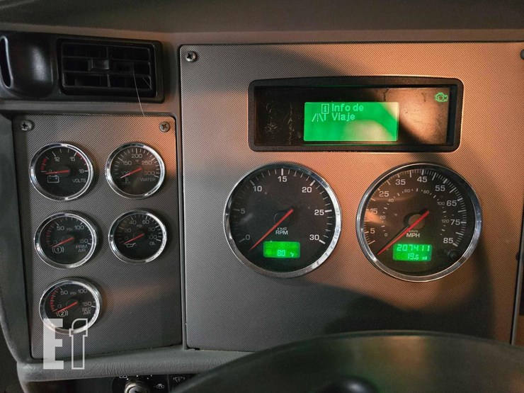 2013-kenworth-t370-image-12