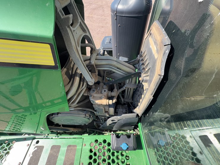 2012-john-deere-4940-image-32