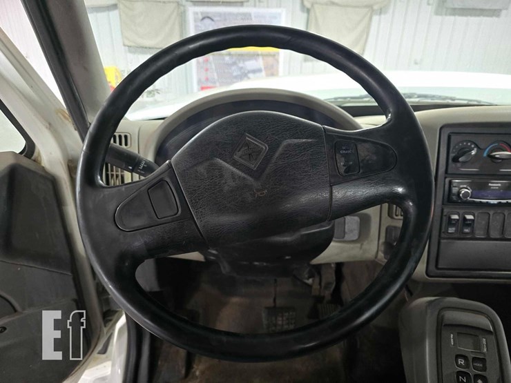 2012-international-workstar-7400-image-10