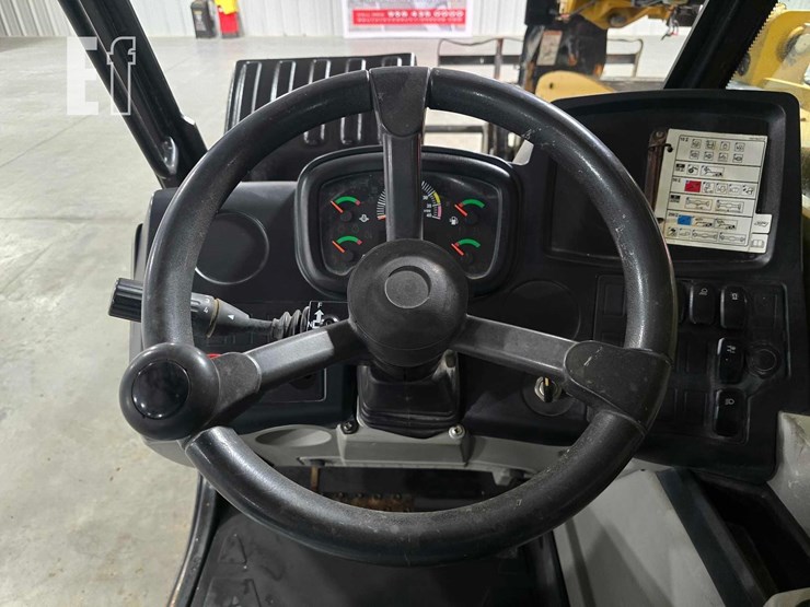 2016-caterpillar-tl642d-image-14