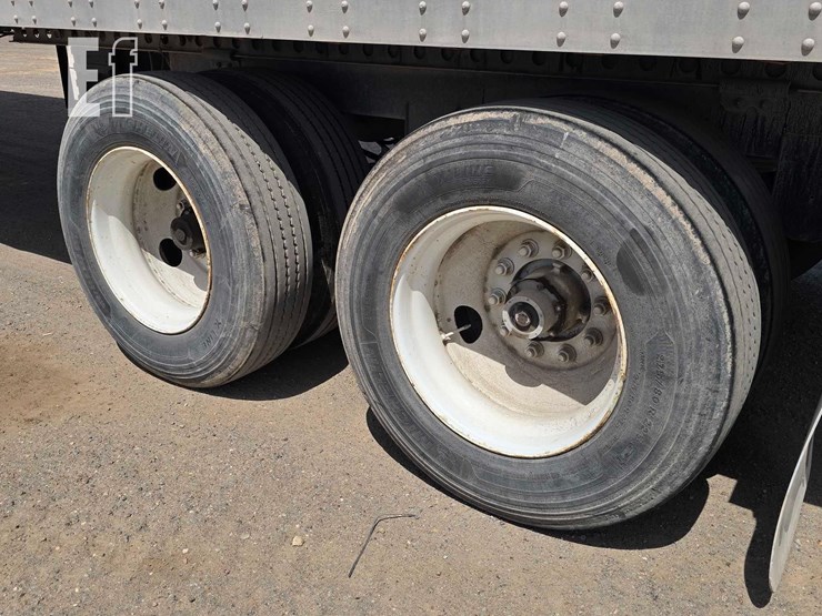 2002-strick-trailer-image-17