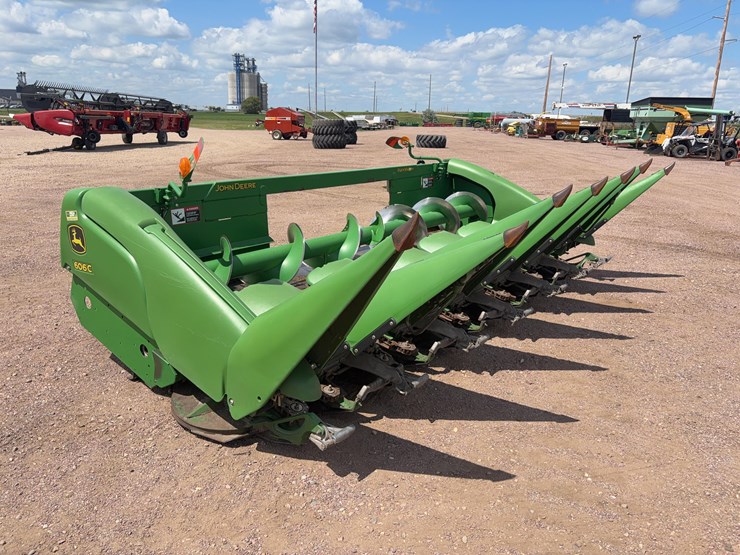 2009-john-deere-606c-image-3