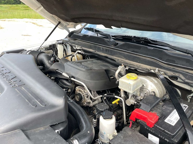 2021-dodge-2500-image-7