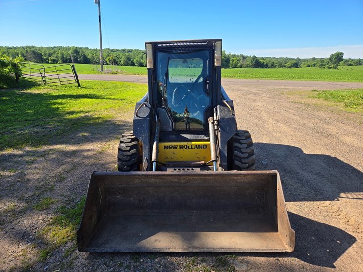 new-holland-l170-image-5