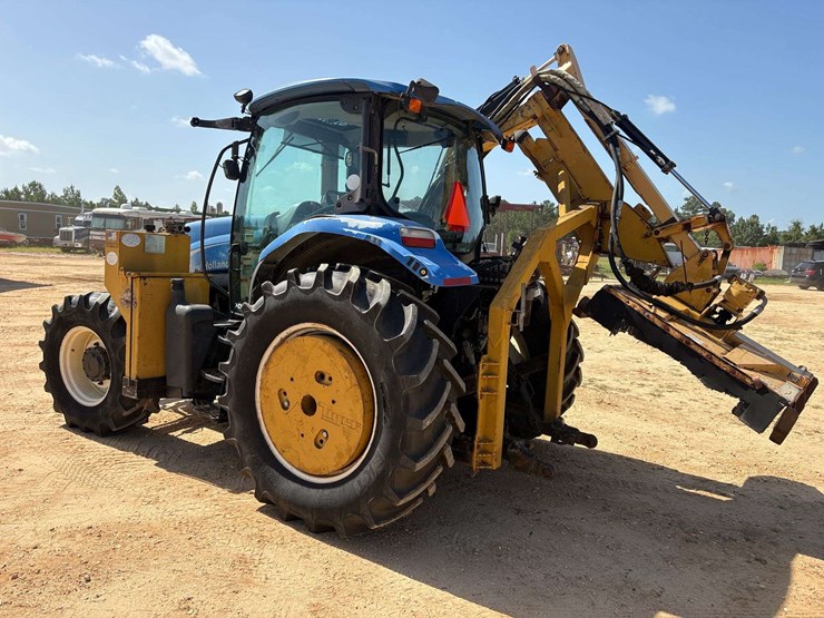 2010-new-holland-t6030-image-2