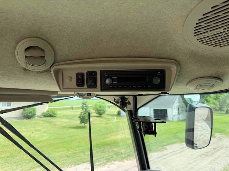 2019-john-deere-s780-image-19