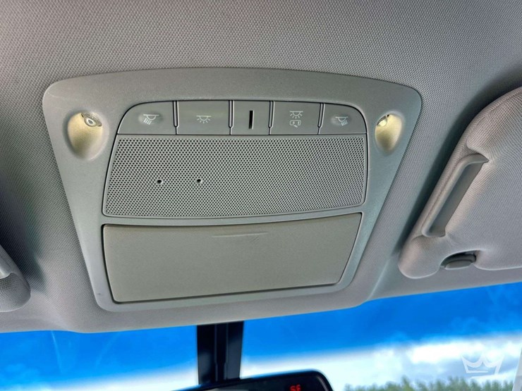 2013-nissan-pathfinder-image-19