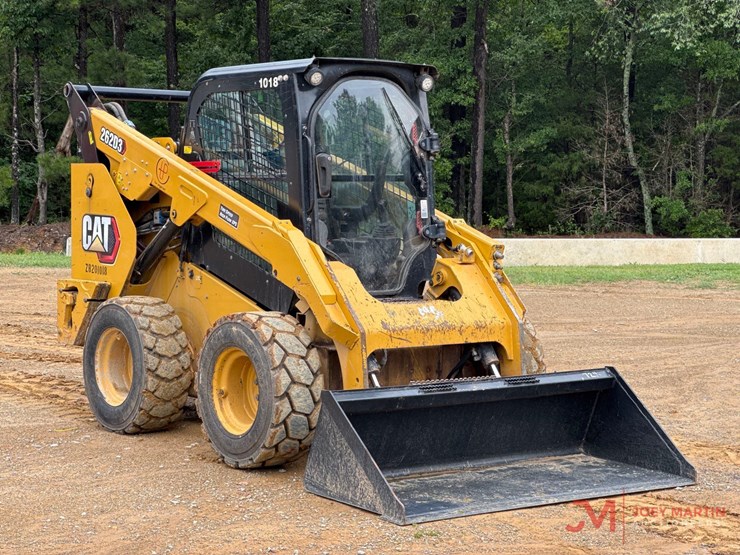 2020-caterpillar-262d3-image-1