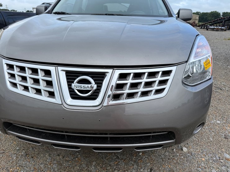 2010-nissan-rogue-image-33