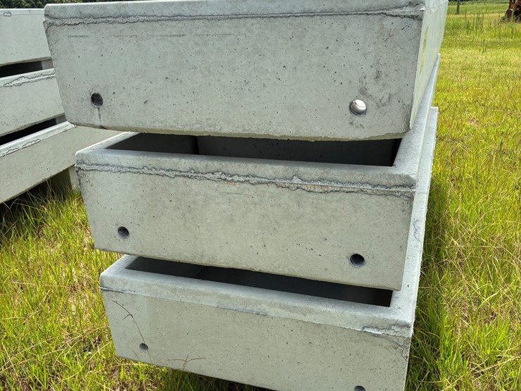 #20269-•-feed-troughs-image-2