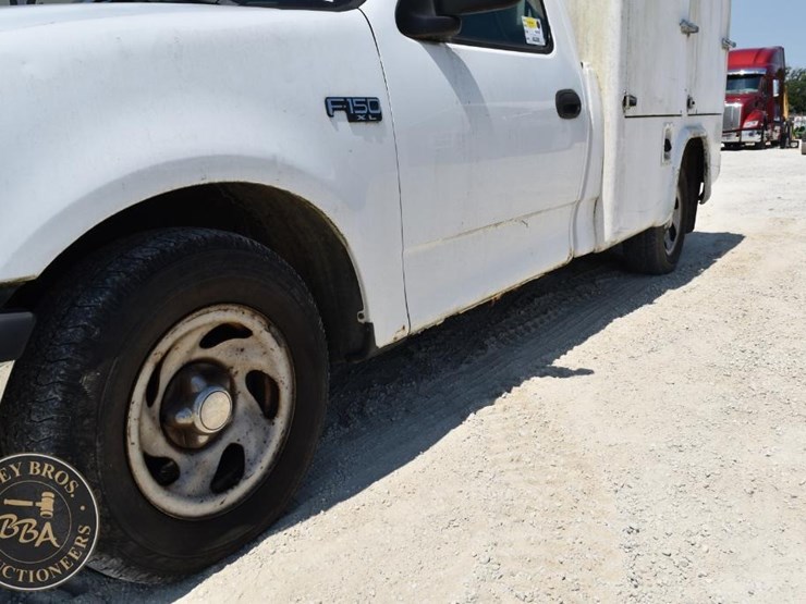 2004-ford-f150-image-9