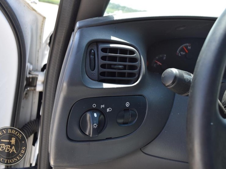 2004-ford-f150-image-18