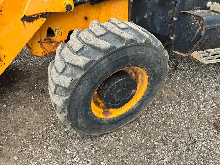 jcb-3cx14-image-12