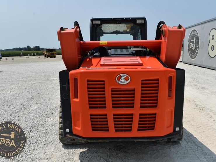 2021-kubota-svl97-2-image-4