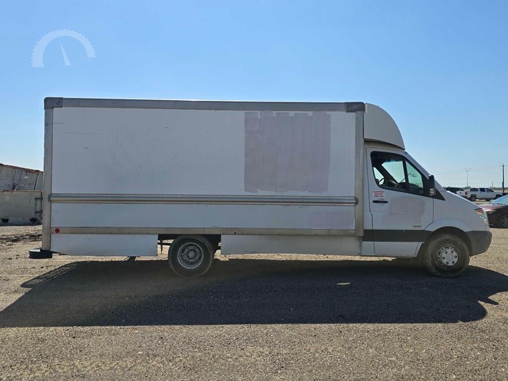2009-freightliner-sprinter-3500-image-6