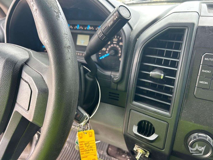 2015-ford-f150-image-13