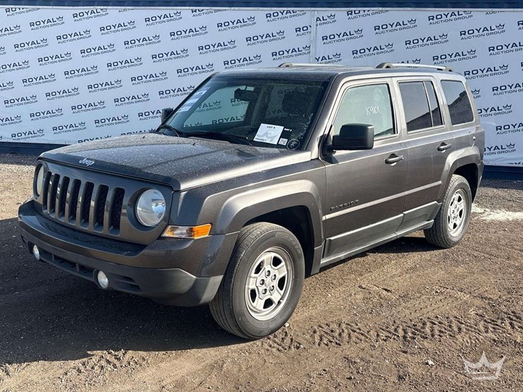 2017-jeep-patriot-image-1