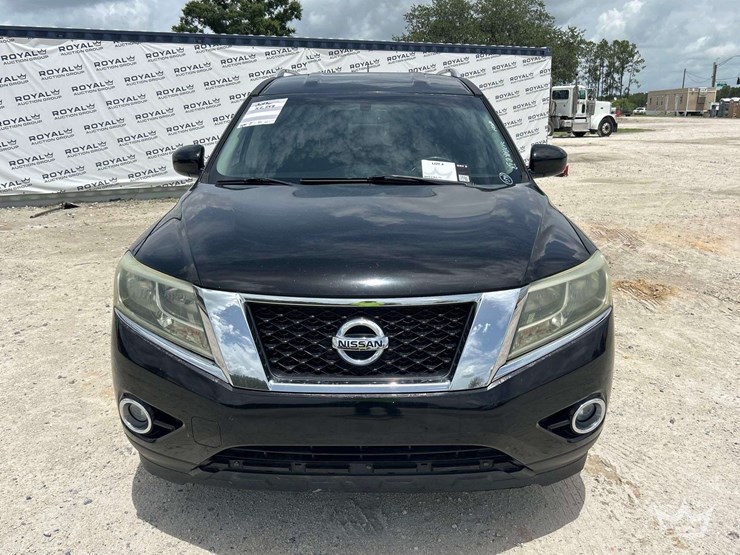 2013-nissan-pathfinder-image-26