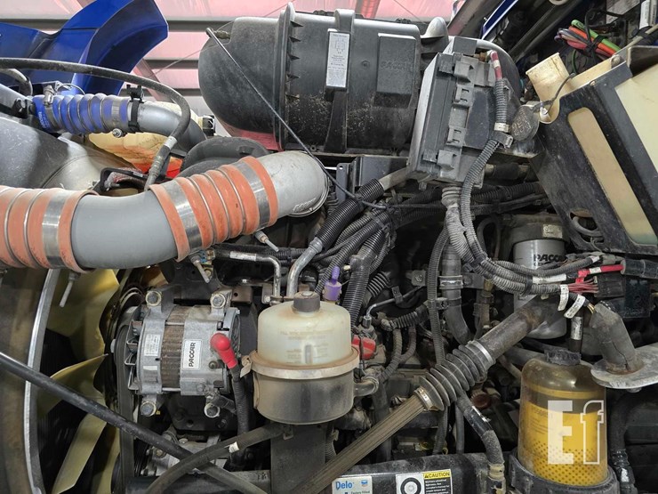 2013-kenworth-t800-image-20