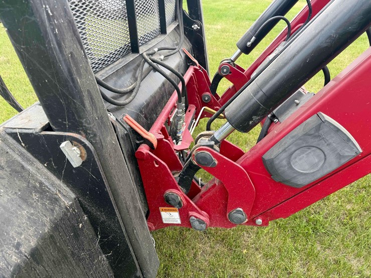 2009-case-ih-l770-image-10
