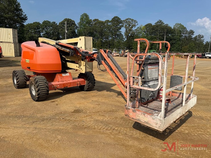 2017-jlg-450aj-image-3