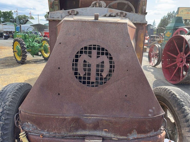 mack-c-cab-dump-truck-image-32
