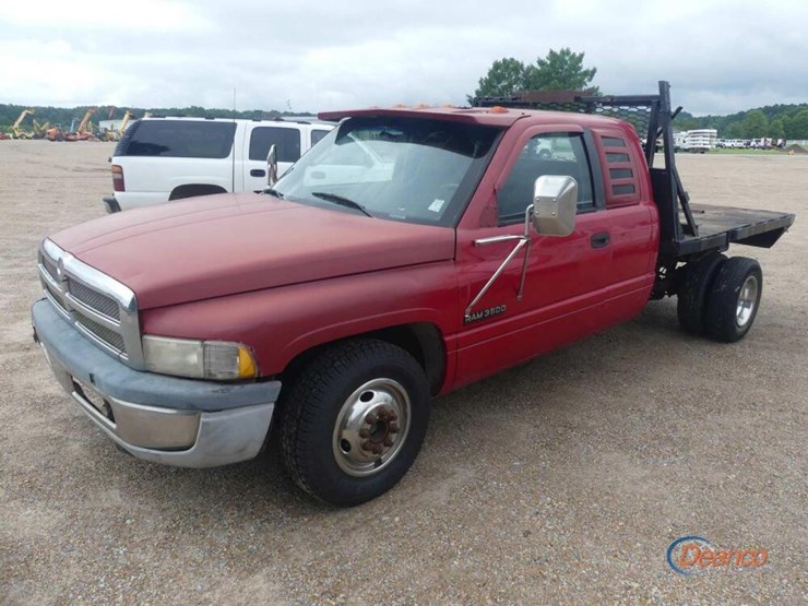 1999-dodge-ram-3500-image-11