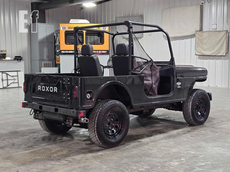 2024-mahindra-roxor-image-3
