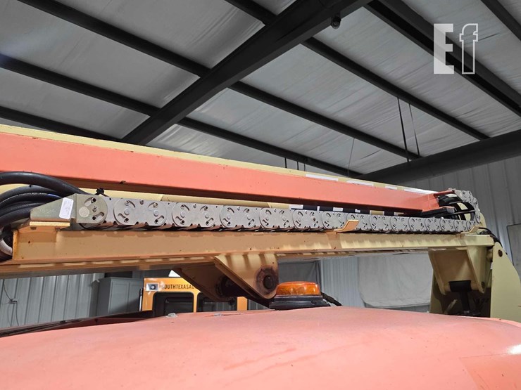 2006-jlg-600aj-image-17