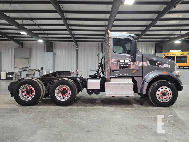 2019-peterbilt-567-image-6