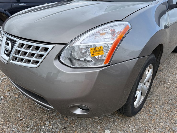 2010-nissan-rogue-image-32