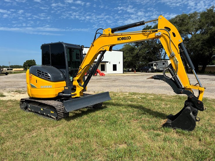 kobelco-sk55srx-image-1