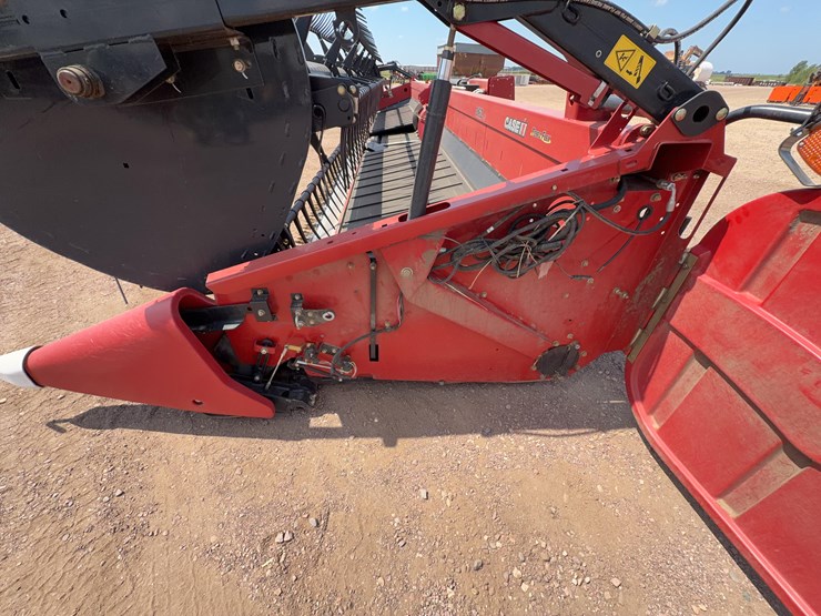 2014-case-ih-3162-image-11