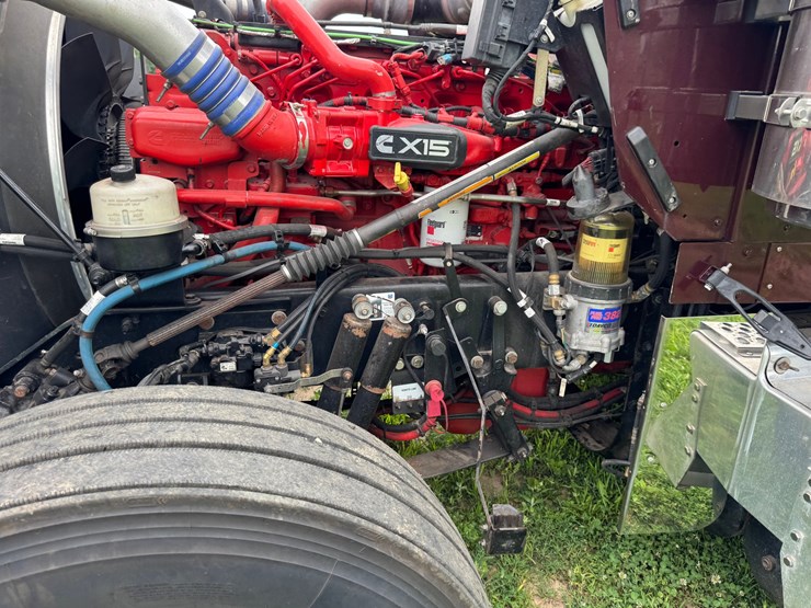 2021-kenworth-w900l-image-80