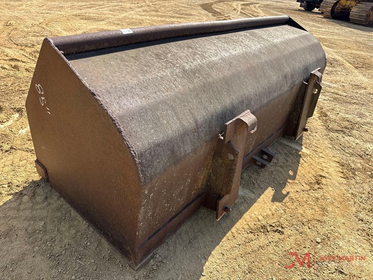 85"-high-capacity-bucket-skid-steer-attachment-image-3