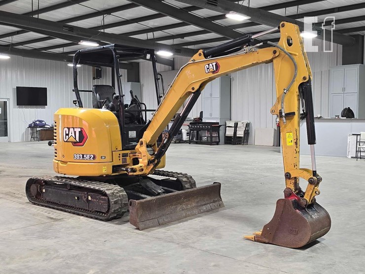 2019-caterpillar-303.5e2-cr-image-2