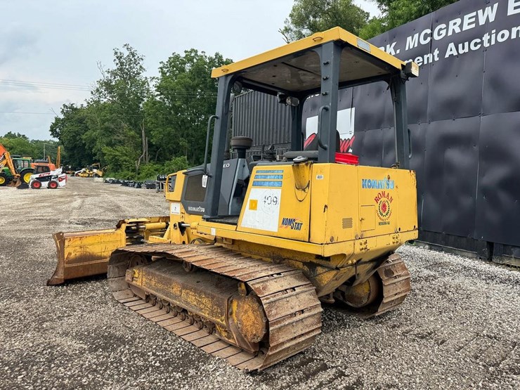 2004-komatsu-d31px-21-image-4