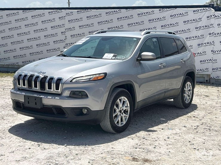 2016-jeep-cherokee-image-1