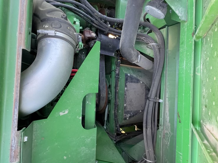 2015-john-deere-s680-image-46