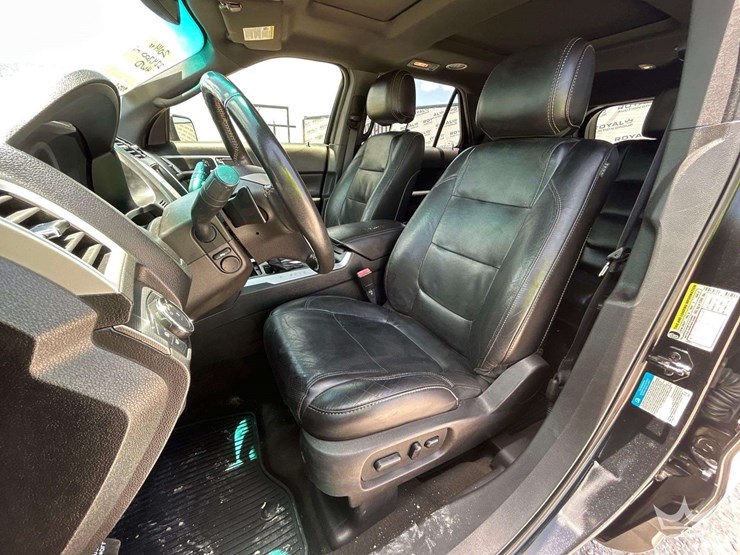 2014-ford-explorer-image-13
