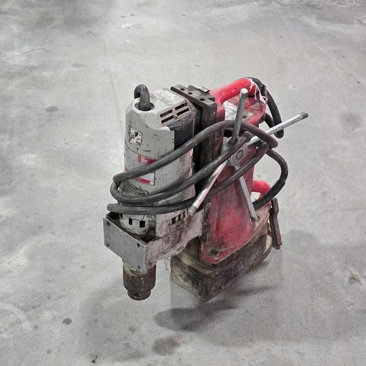 MILWAUKEE 4206 HEAVY DUTY ELECTROMAGNETIC DRILL PR