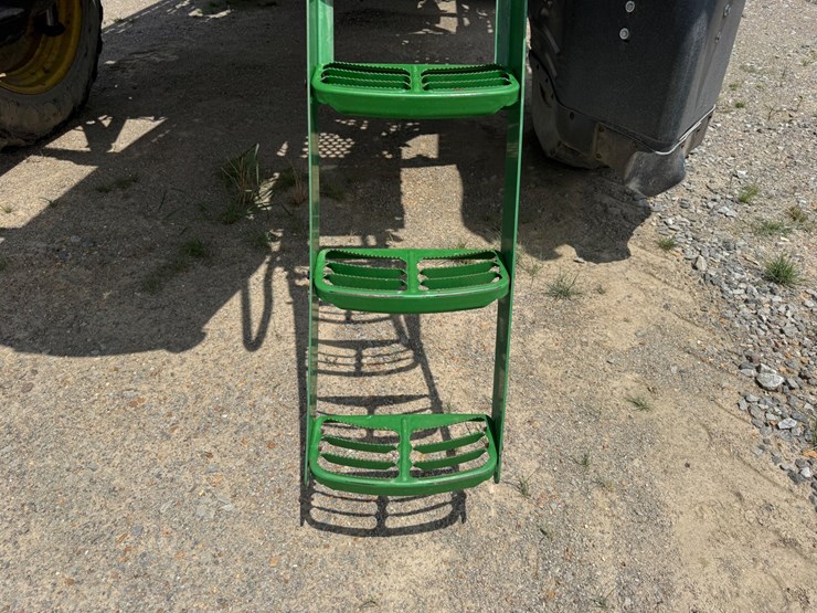 2016-john-deere-r4038-image-35