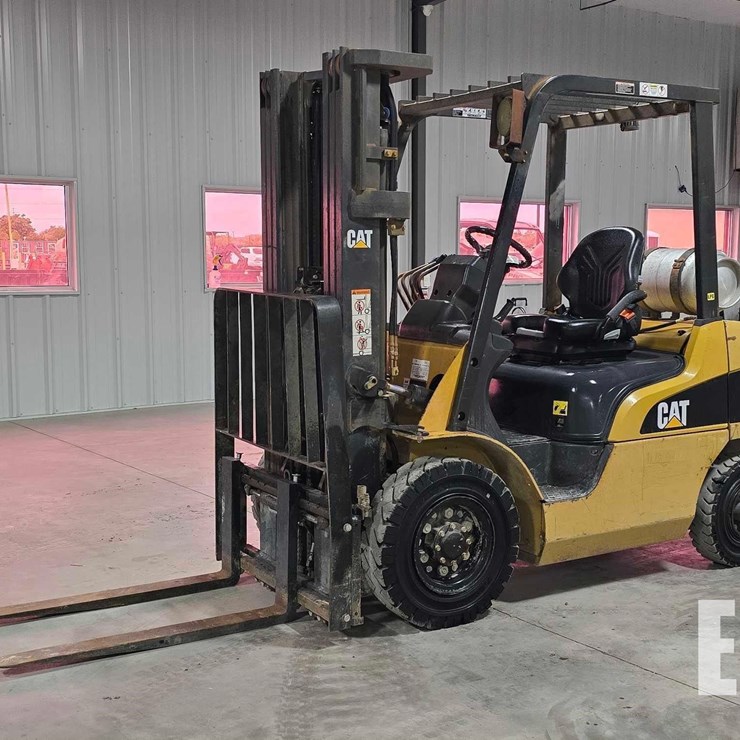 2018 CATERPILLAR GP25N