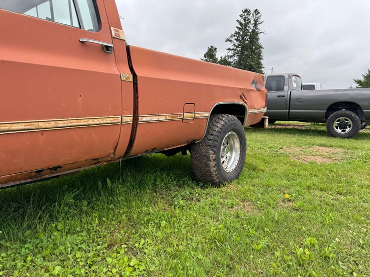 1986-gmc-3500-image-9