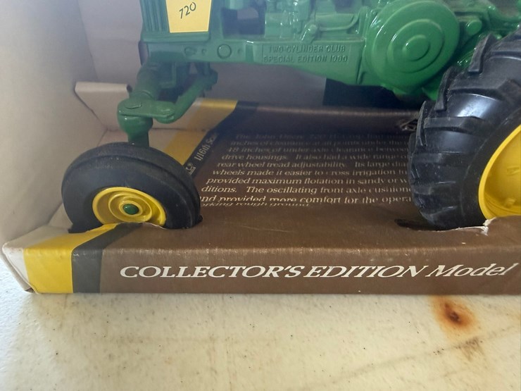 1957-john-deere-720-image-6