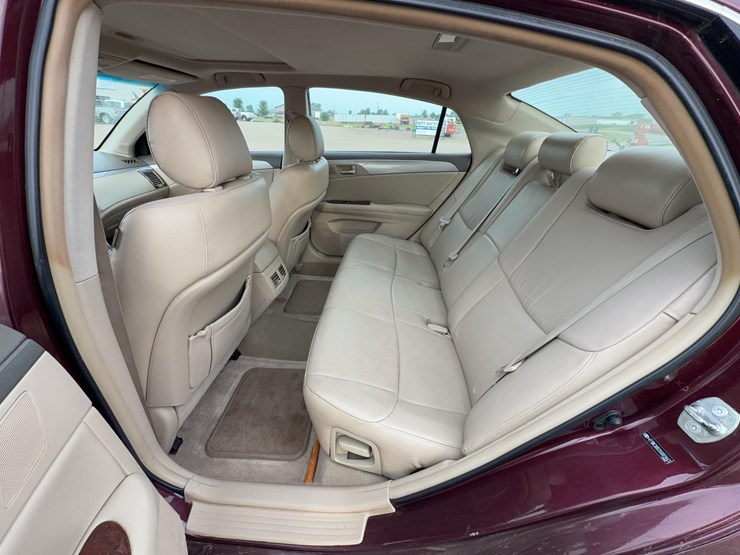2005-toyota-avalon-sedan-image-15